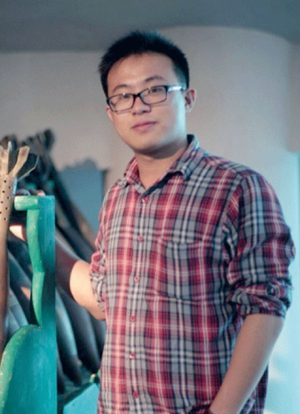 李强